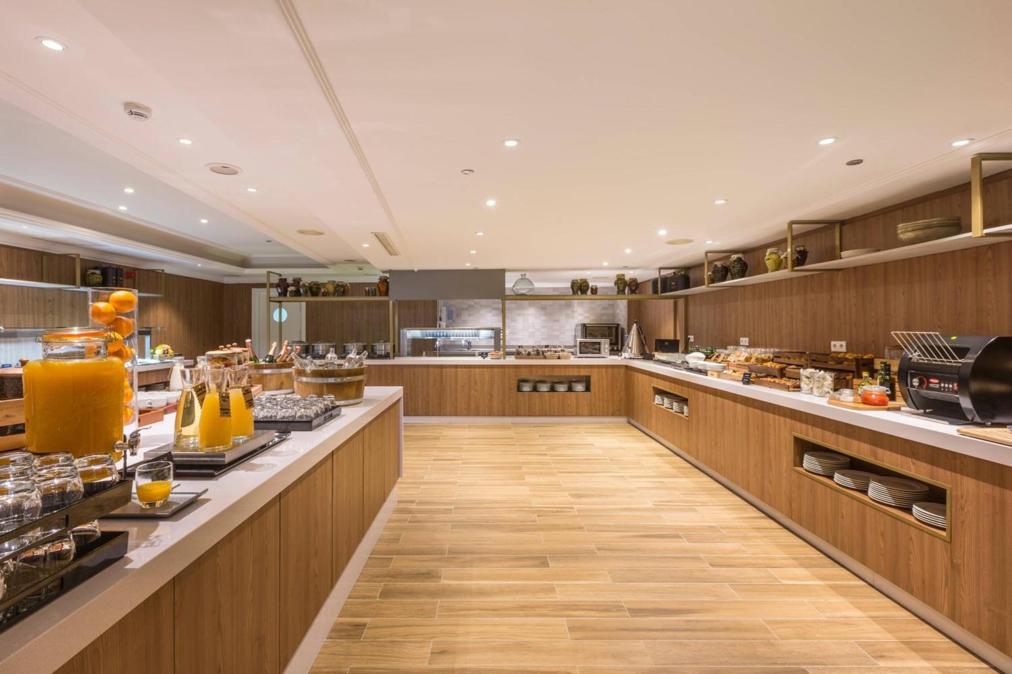 Denia Marriott La Sella Golf Resort & Spa Luaran gambar The buffet at the lounge