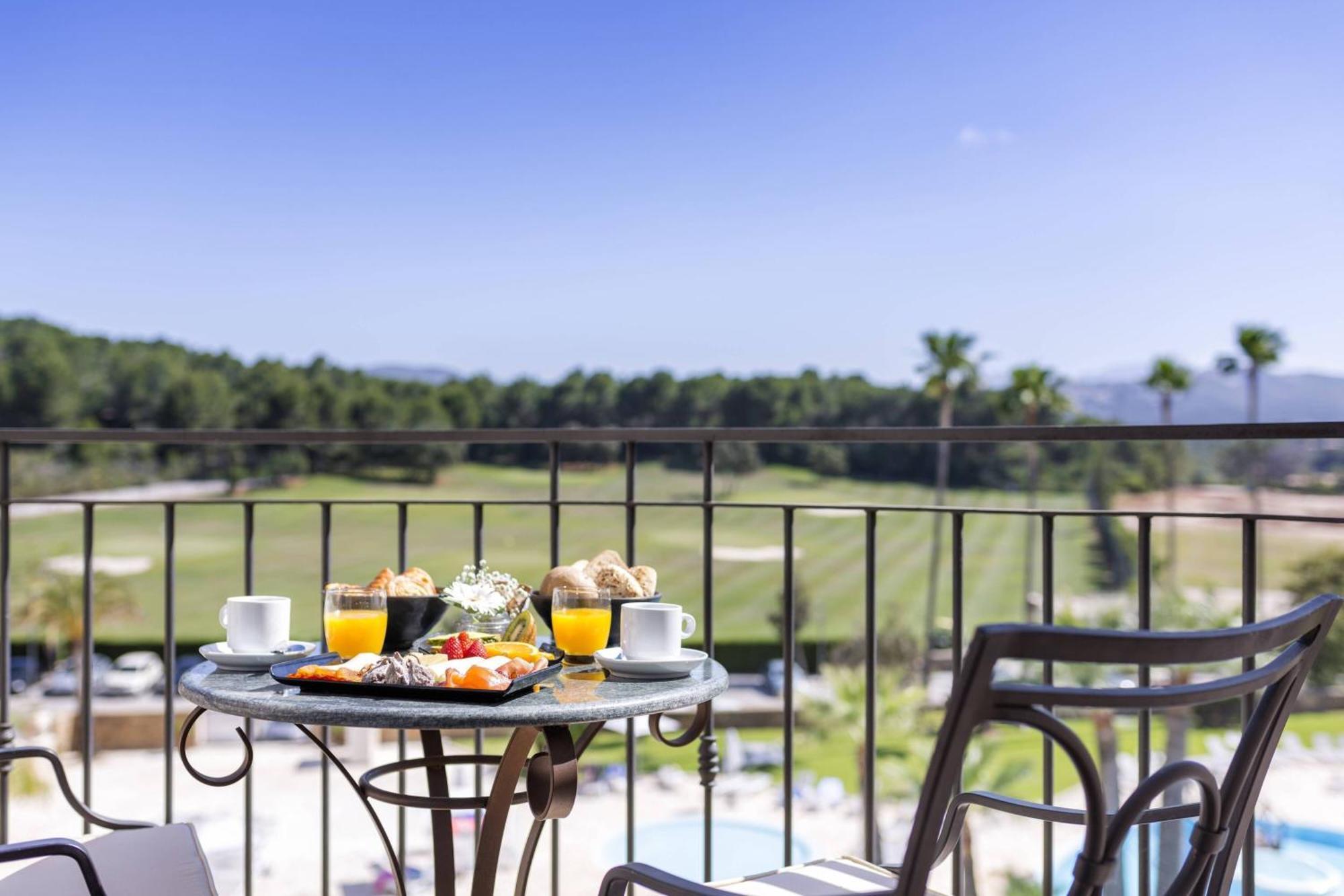 Denia Marriott La Sella Golf Resort & Spa Luaran gambar A balcony